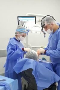 Uzman Dr. Cavid Məmmədov (Parodontoloq, İmplantoloq)