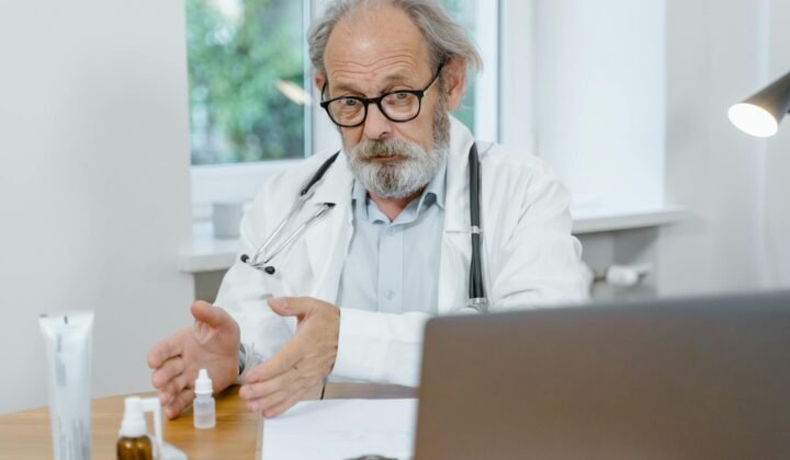 Böyrək infeksiyası: əlamətlər, diaqnoz və antibiotik müalicəsi