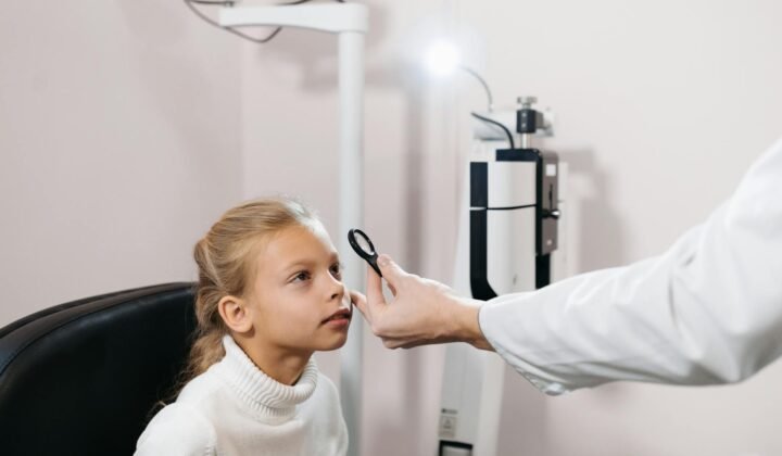 Katarakta: əlamətlər, cərrahiyyə və bərpa dövrü