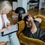 Narahatlıq (anxiyete): əlamətlər, növlər və müalicə