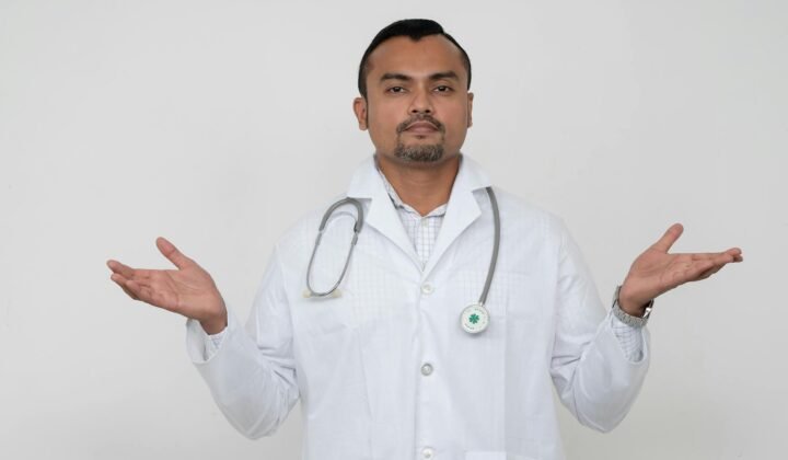Nevroloq nədir? Bakıda nevroloq həkimləri