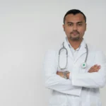 Parkinson xəstəliyi: erkən əlamətlər və müalicə