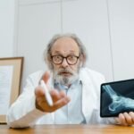 Revmatoloq nədir? Bakıda revmatizm həkimləri