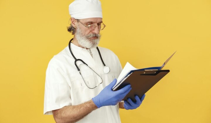 Uroloq nədir? Bakıda uroloq həkimləri