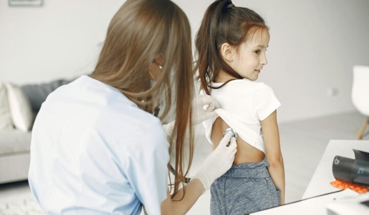 Uşaq bəslənməsi: 0-3 yaş körpə üçün qidalanma bələdçisi